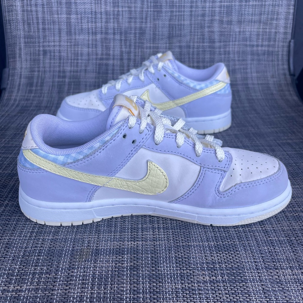 Nike Kids Dunk Low SE "Easter" Pastel Purple Cream Sneakers Girls Size 1.5 Y - Picture 6 of 11